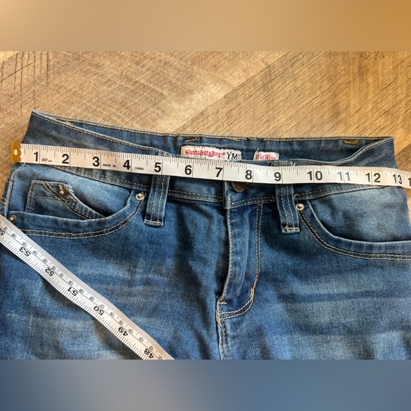 YMI Want A Better Butt SIZE 3 Mid Rise jeans - Picture 6 of 8